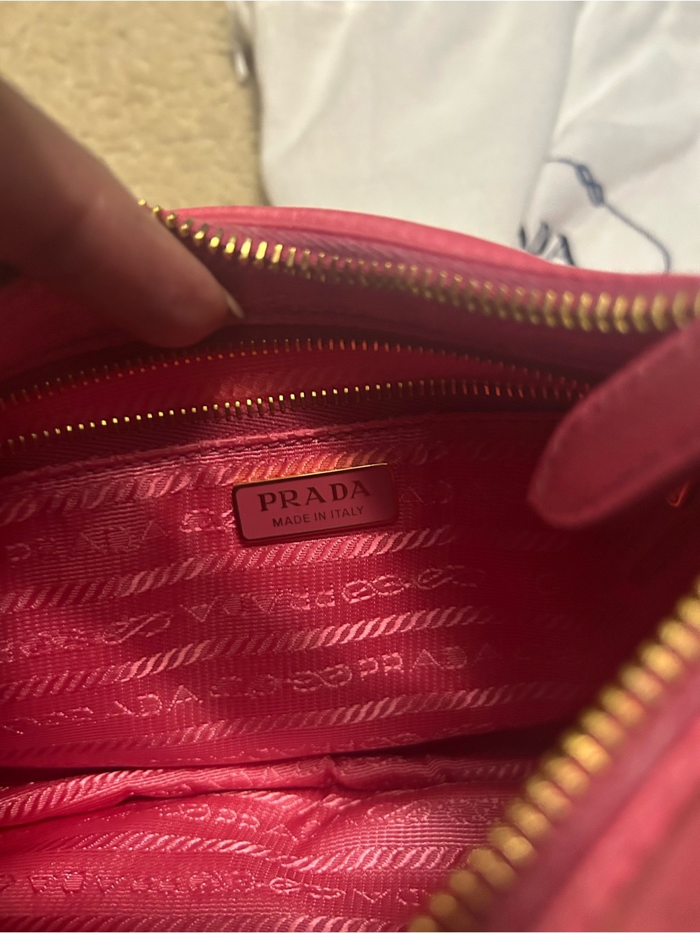 NWOT AUTHENTIC PRADA re-edition shoulder bag with Gold PRADA  Logo - Picture 6 of 16